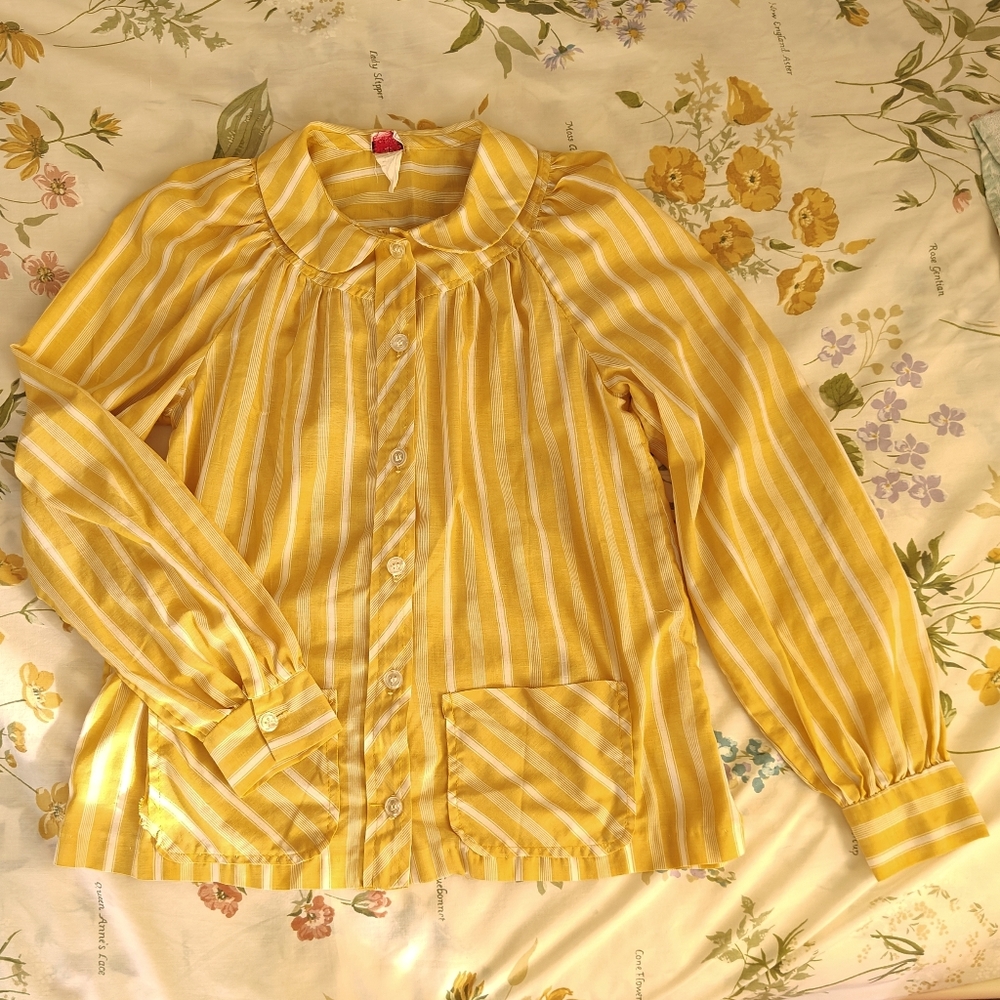 Vintage yellow striped puff sleeve button up